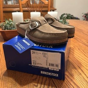 NWT! Birkenstock Buckley Suede Buckle Clogs